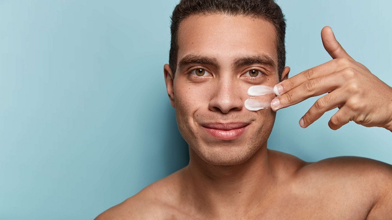 Get Know Proper and Correct Men's Skincare Routines 